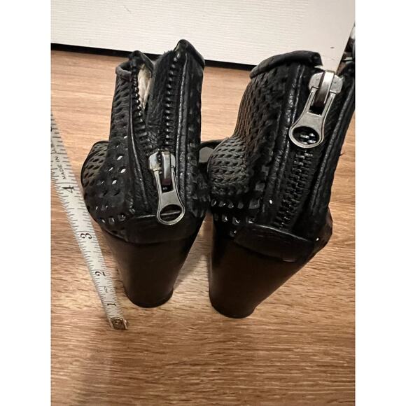 All Black Women's Wedge Toeless Booties Size 8.5 - Picture 9 of 15